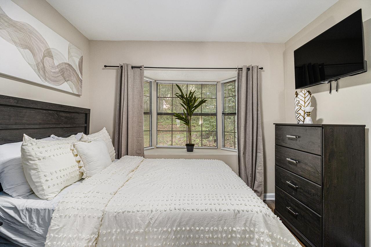 Profile photo 4 of 7