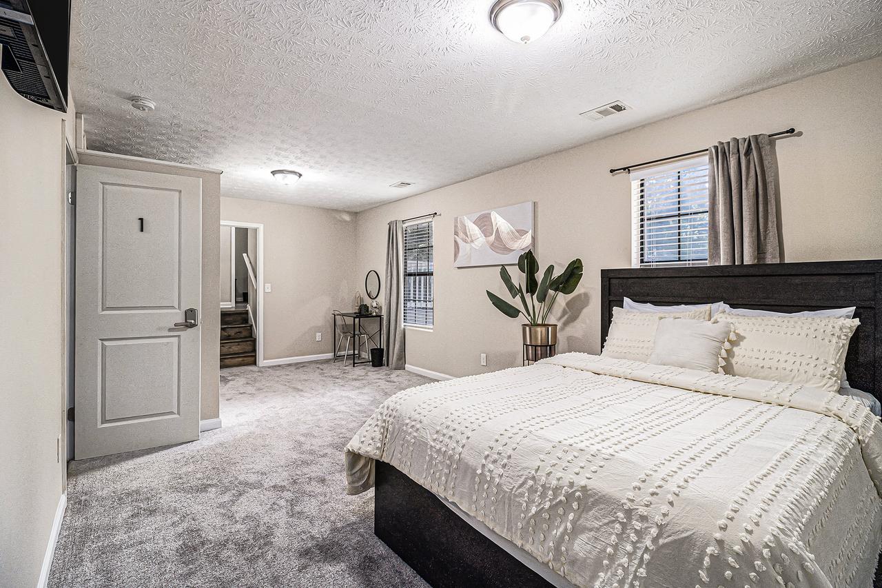 Profile photo 6 of 7