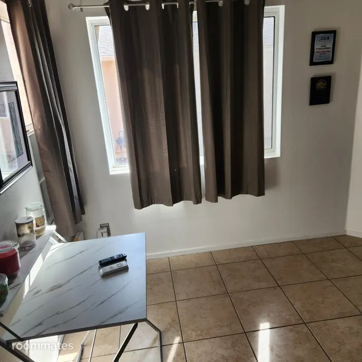 Room for rent in Tucson, AZ $750, house