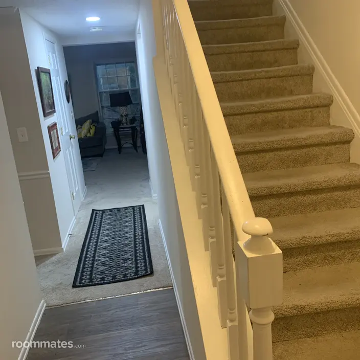 Room for rent in Greensboro, NC $750, townhouse