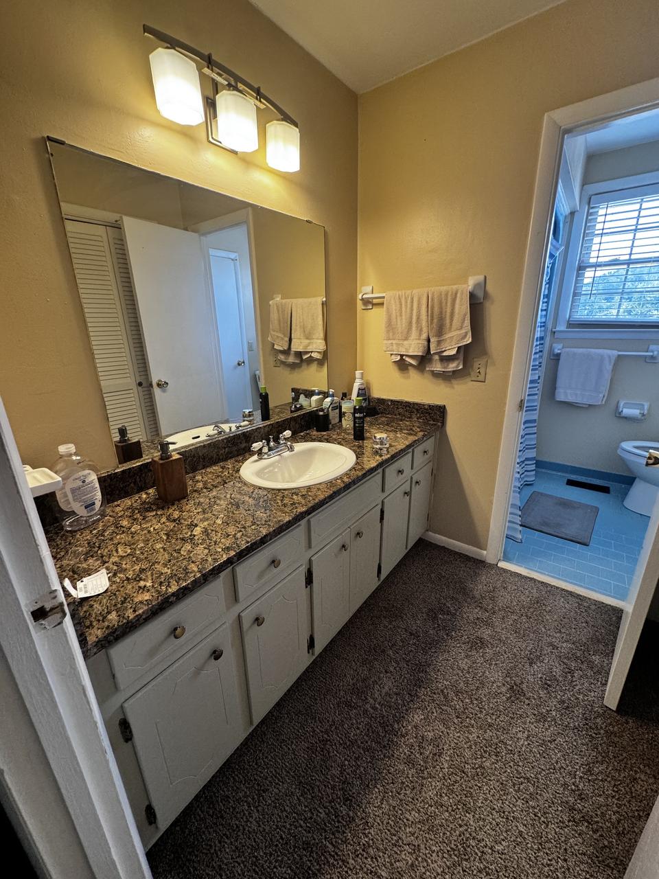 Profile photo 4 of 8