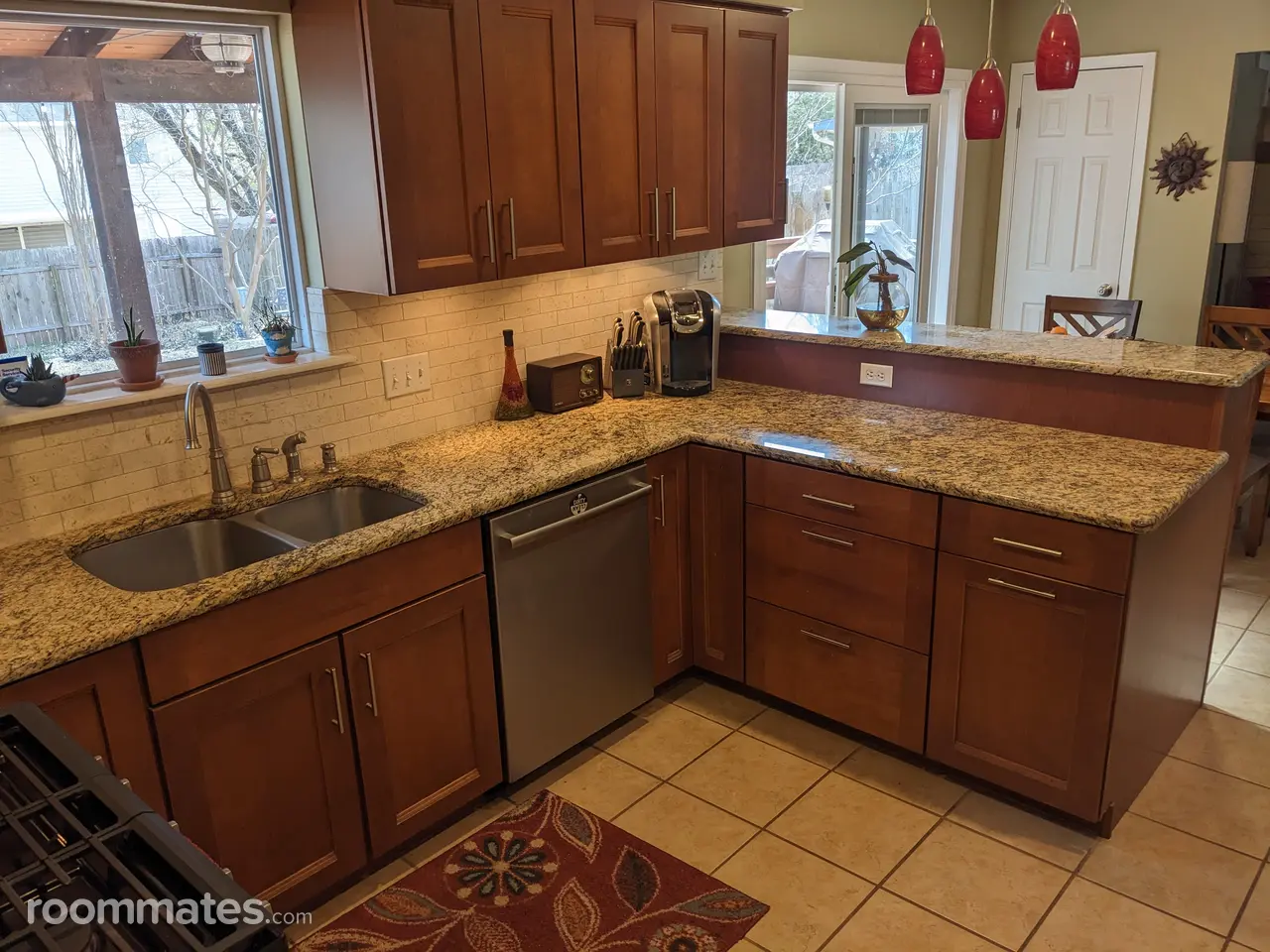 Profile photo 7 of 14