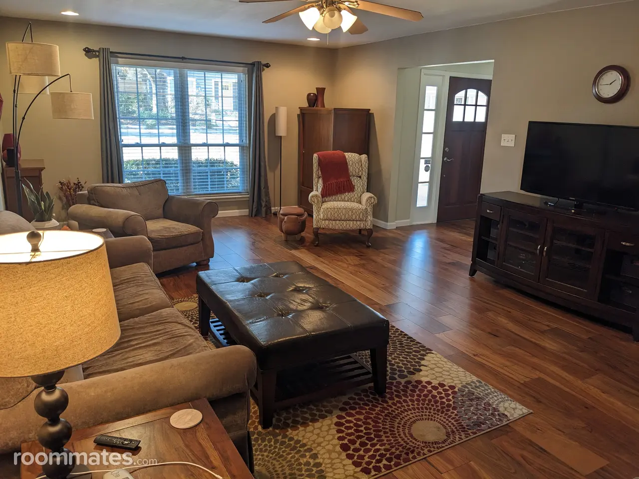 Profile photo 6 of 14