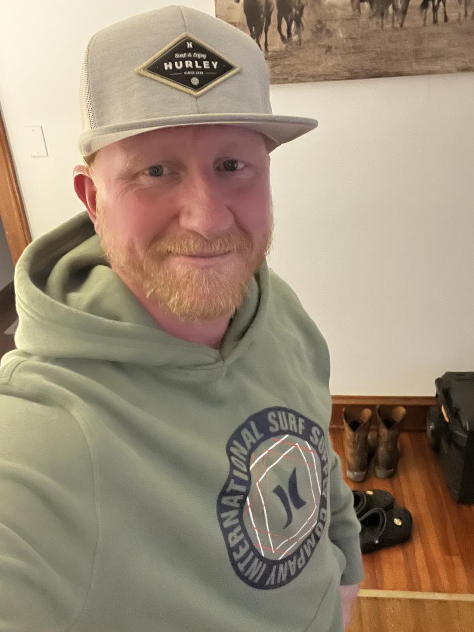 Profile photo 2 of 4