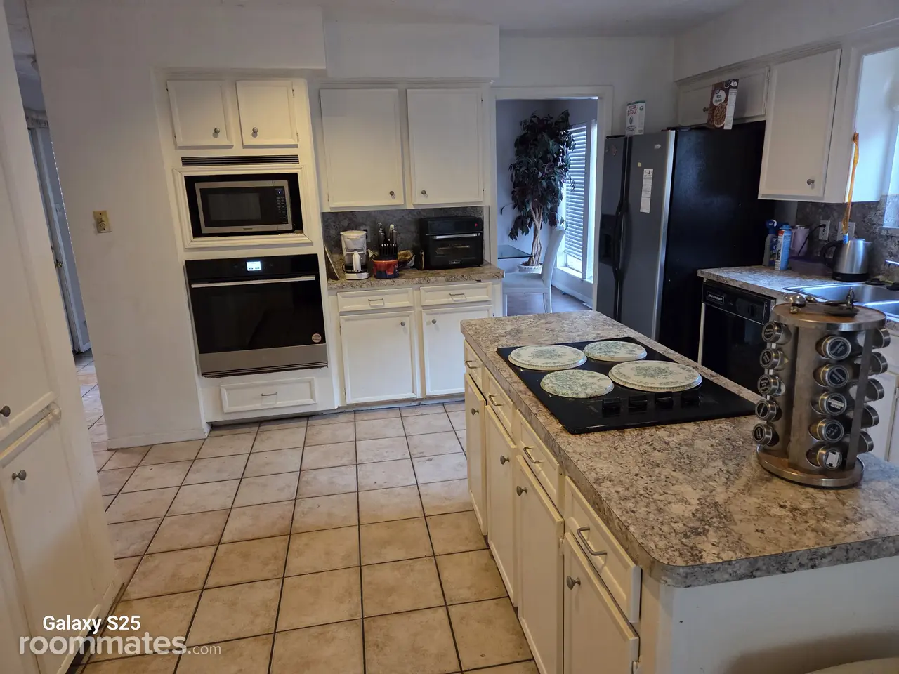 Profile photo 10 of 17