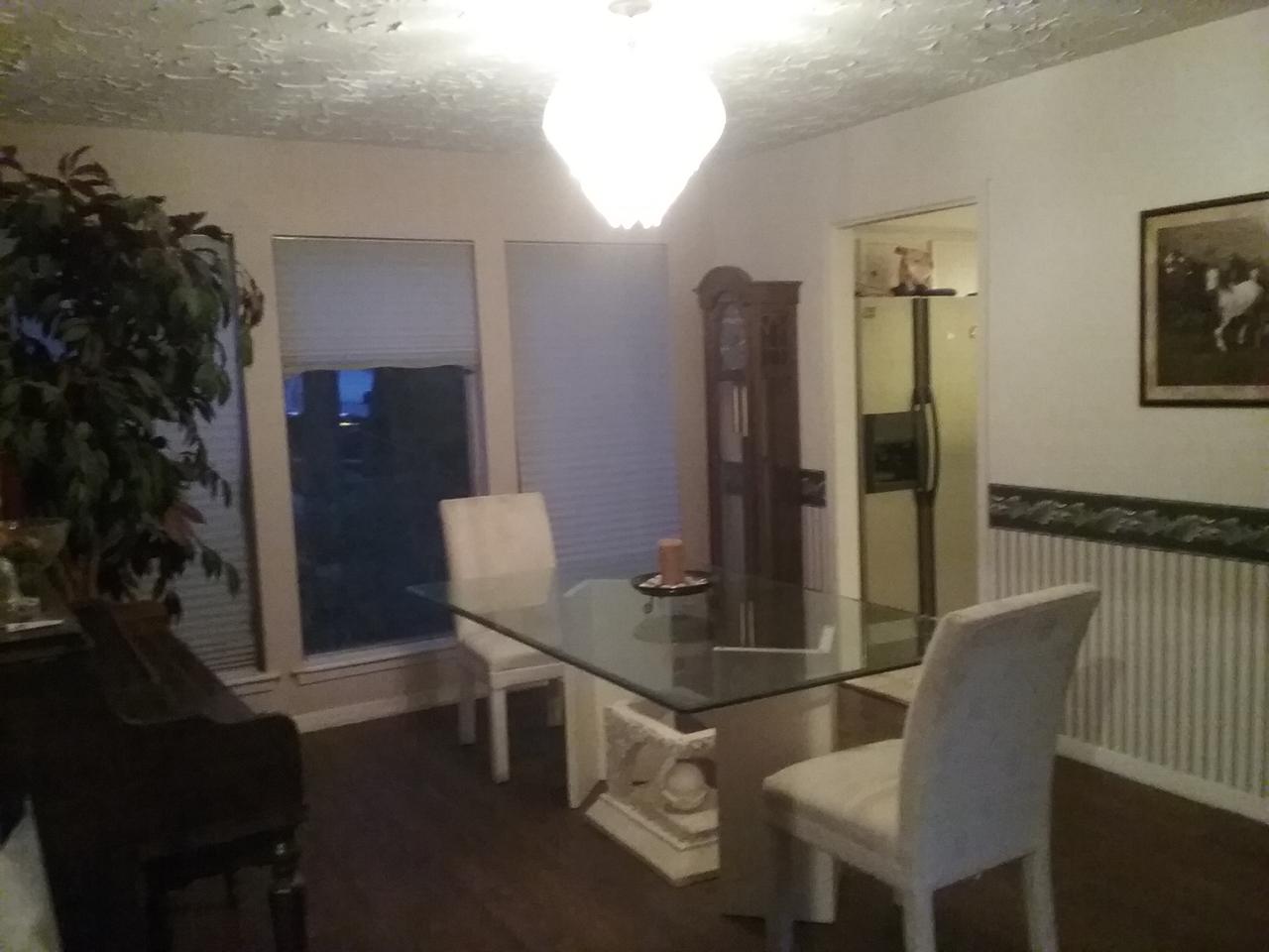 Profile photo 16 of 17