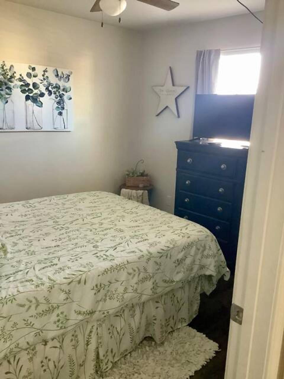 Profile photo 5 of 10