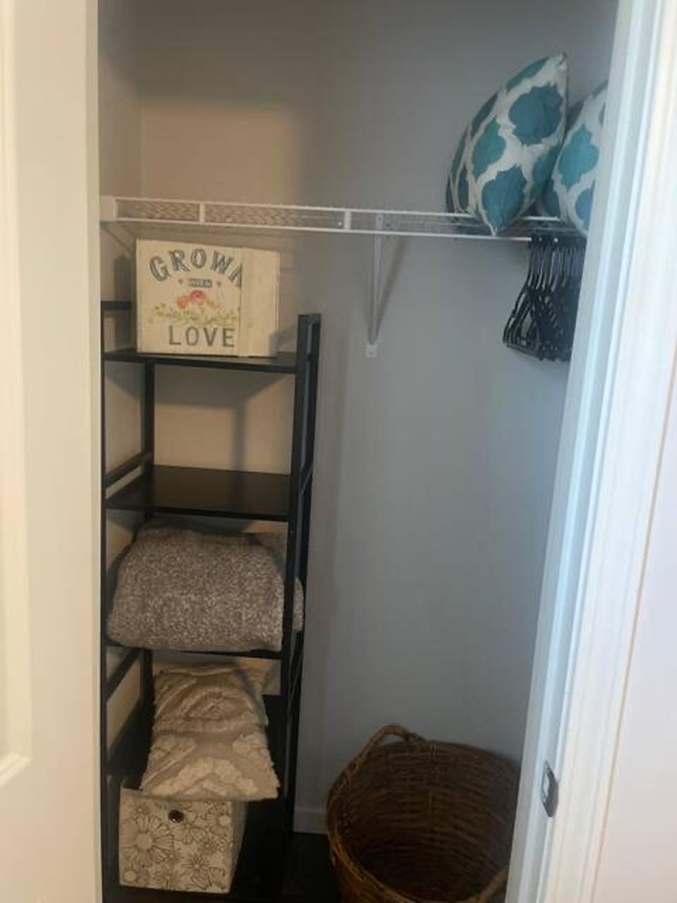 Profile photo 3 of 10