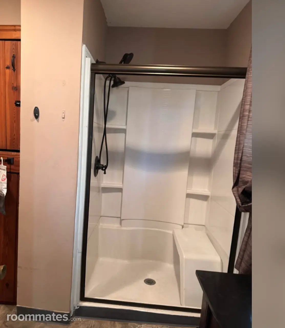 Profile photo 5 of 6