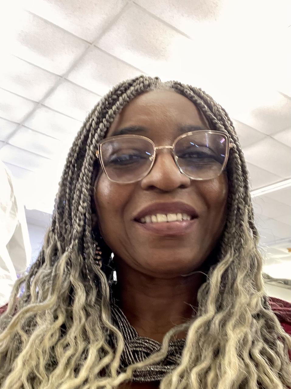 Profile photo 6 of 6