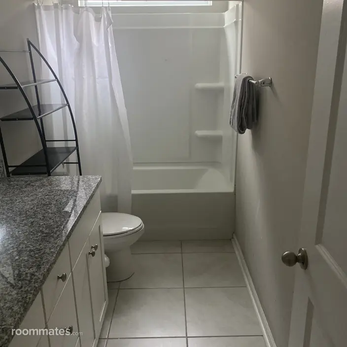 Room for rent in Charlotte, NC $800, townhouse