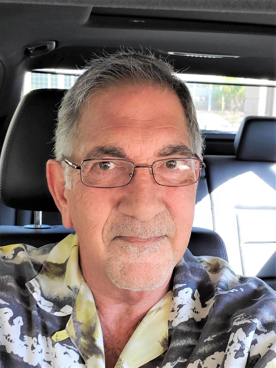 Profile photo 10 of 10