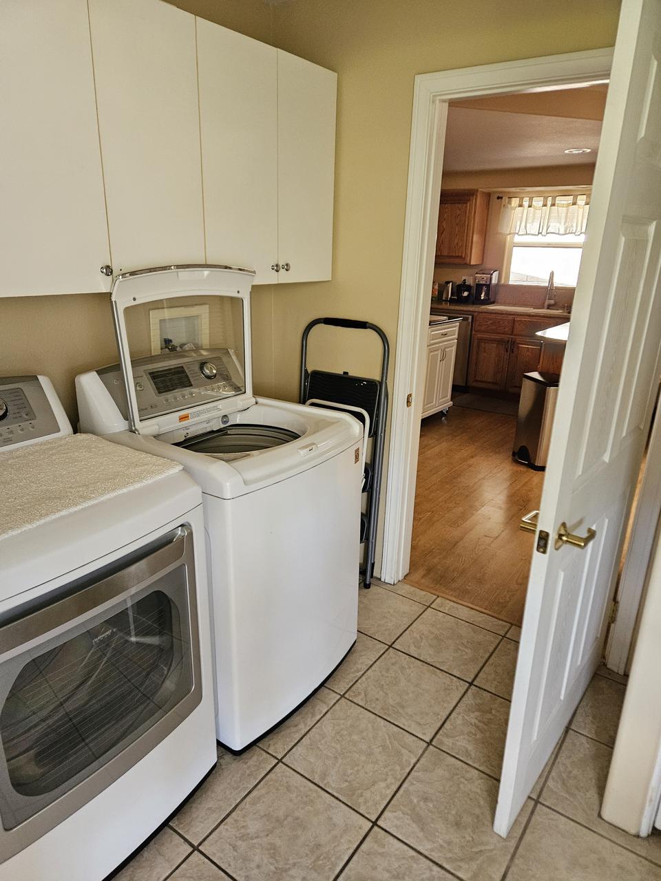 Profile photo 6 of 10