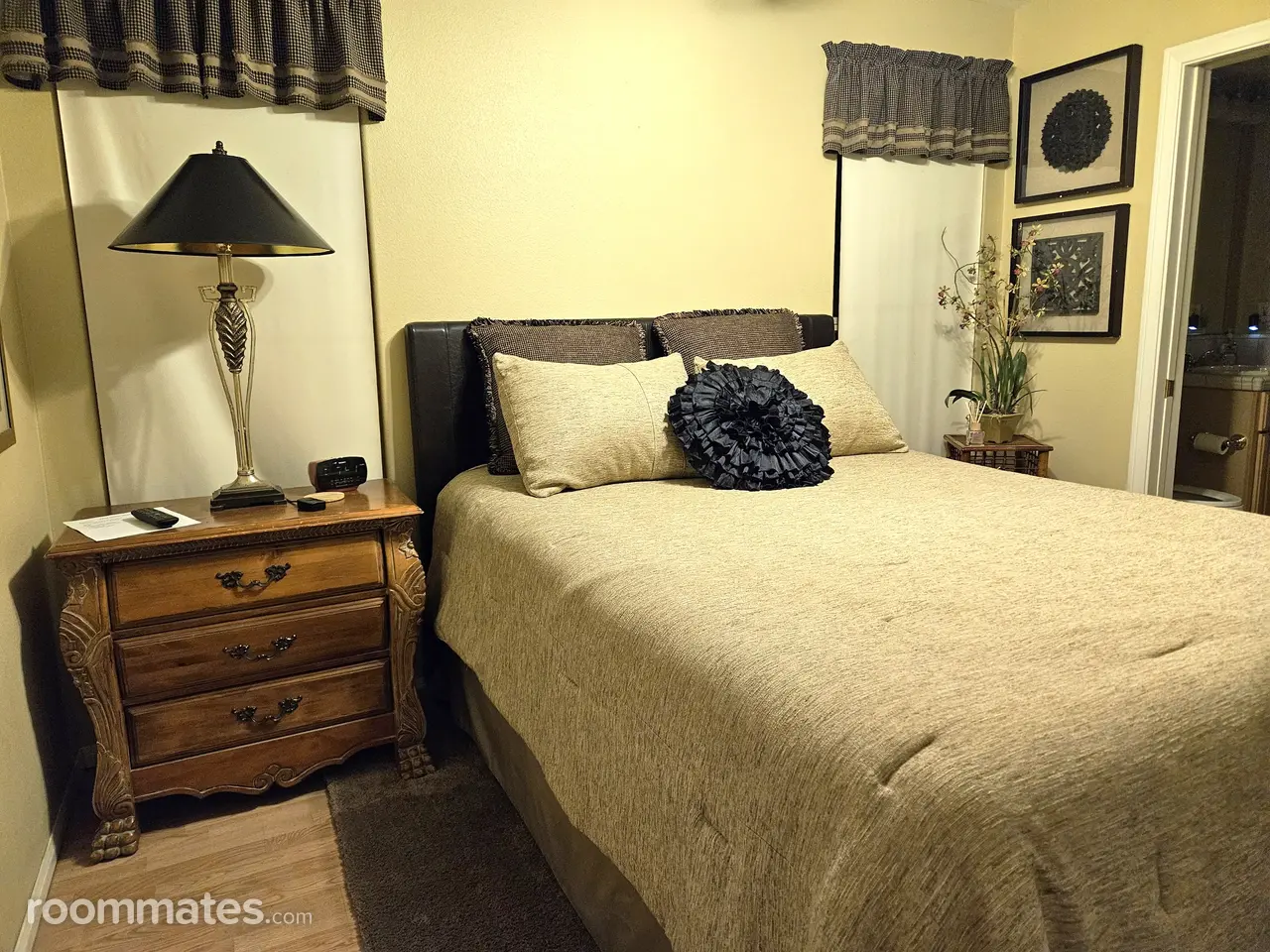 Profile photo 2 of 10