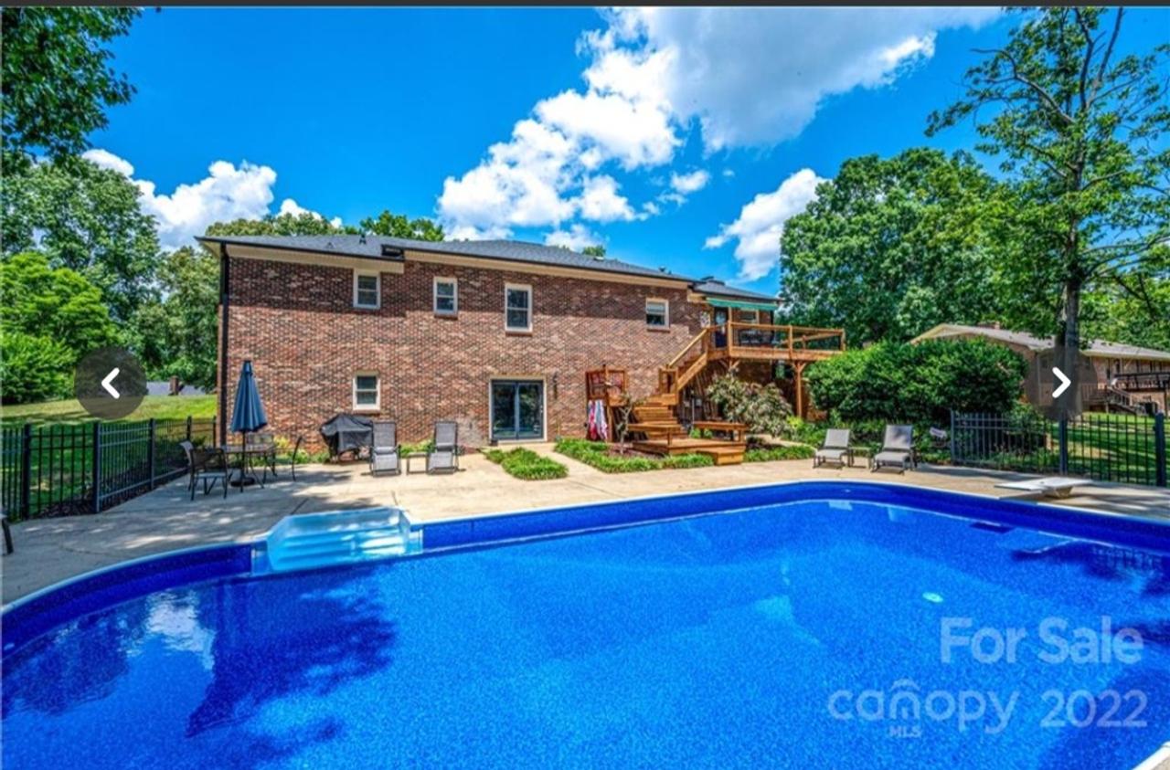 Profile photo 2 of 4