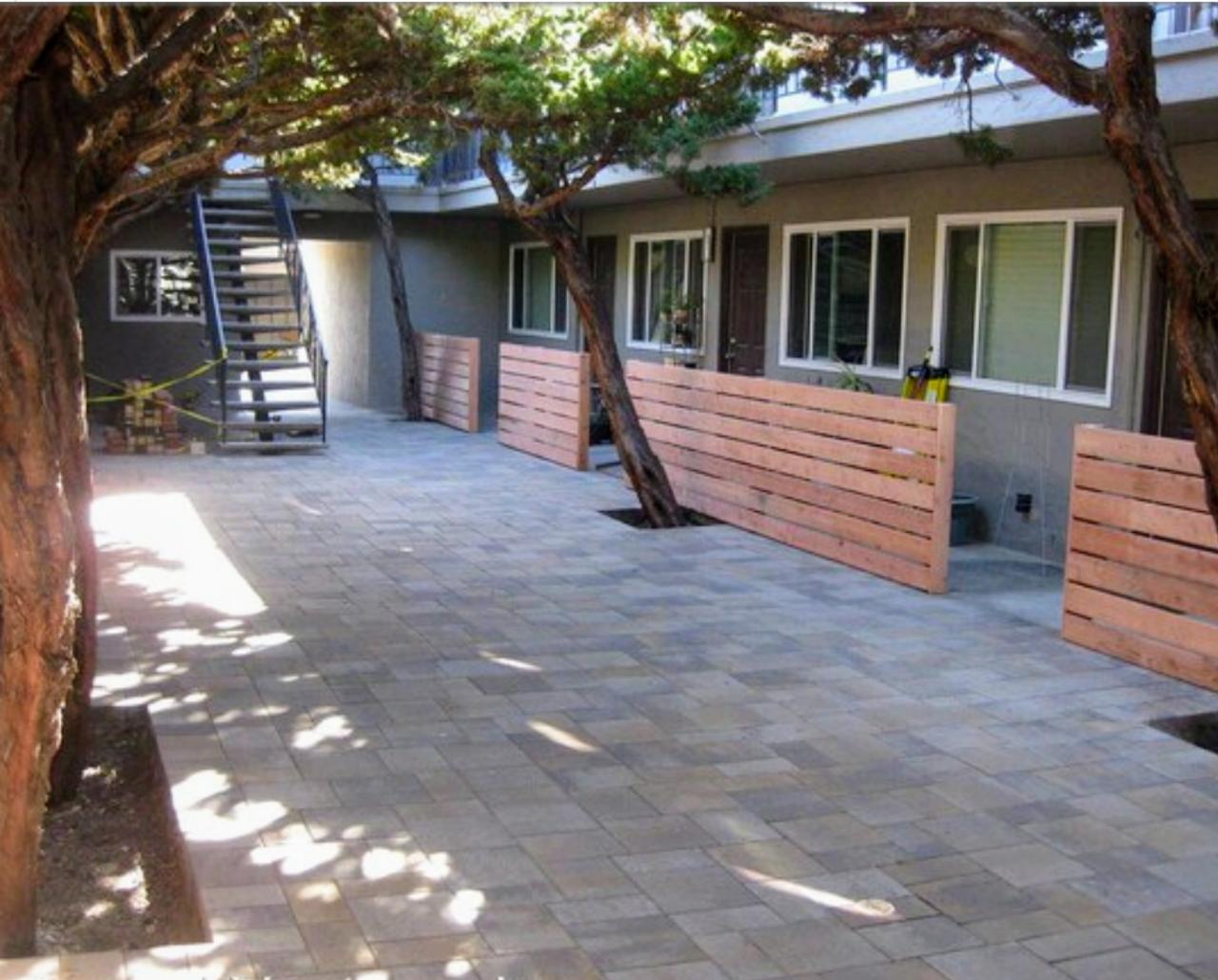 Profile photo 1 of 10