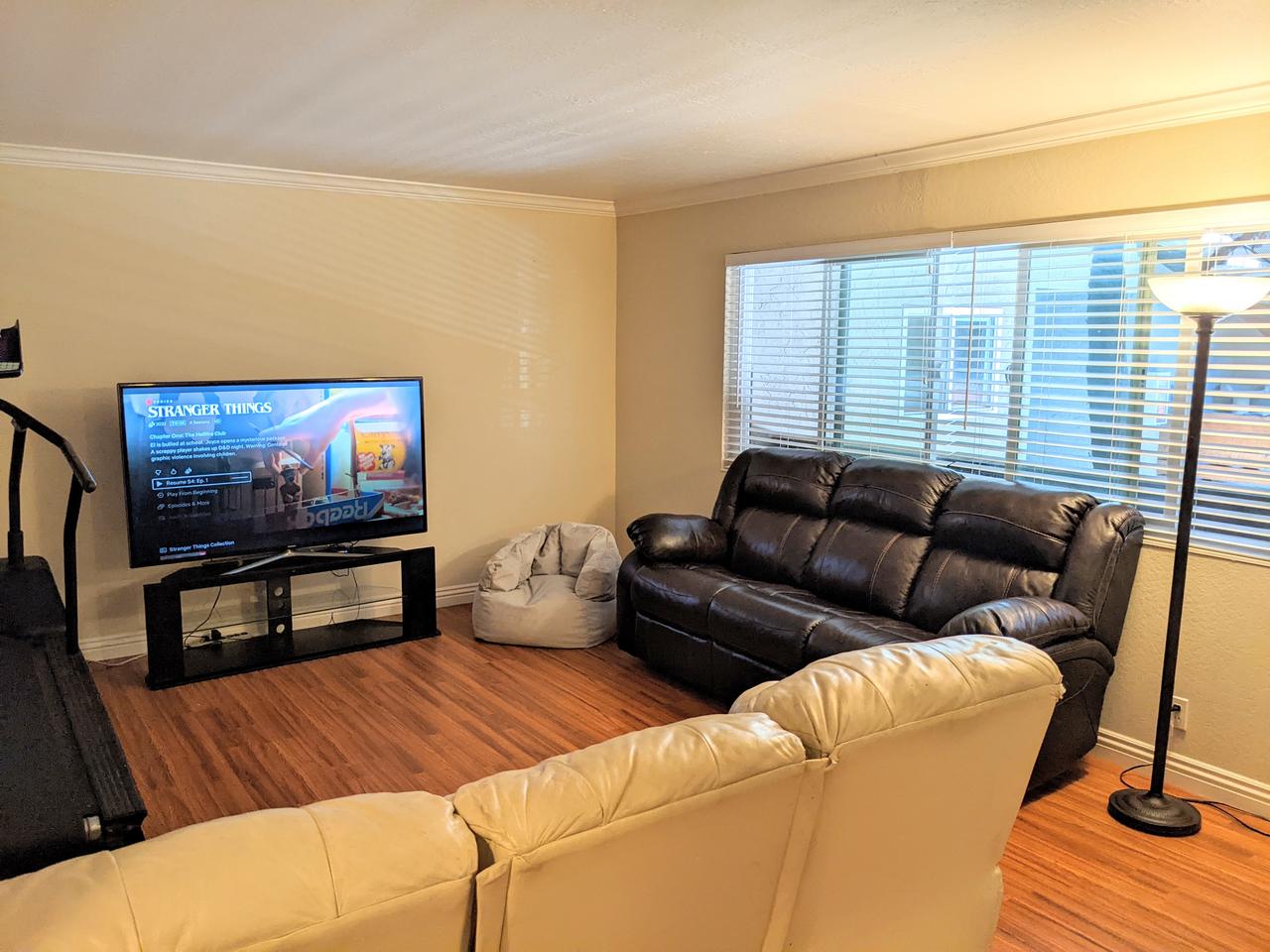 Profile photo 3 of 10