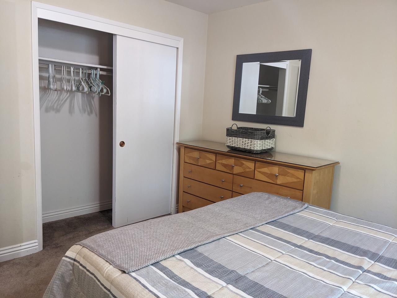 Profile photo 7 of 10