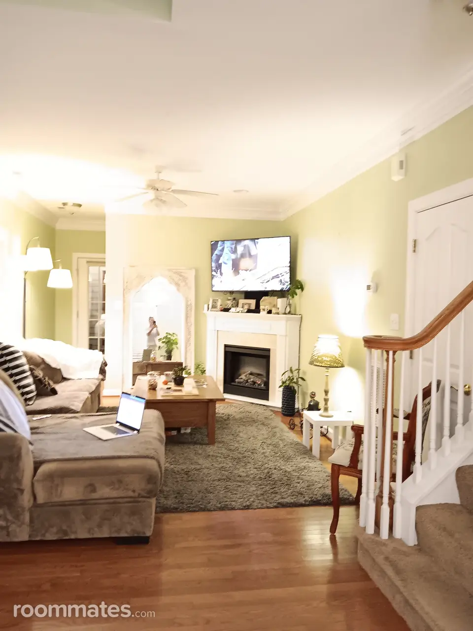 Profile photo 9 of 11