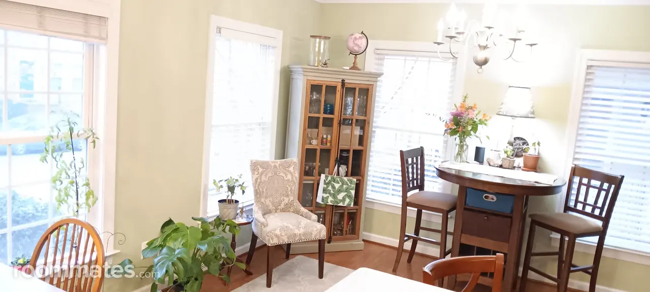 Profile photo 4 of 11