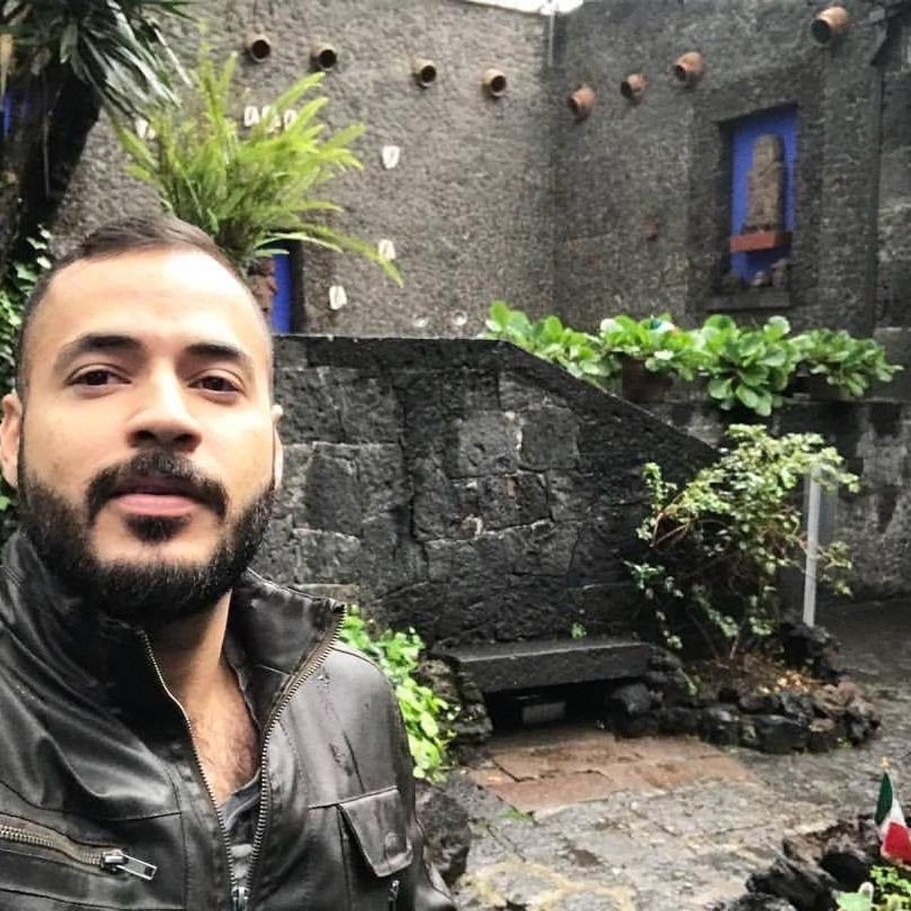 Profile photo 1 of 1