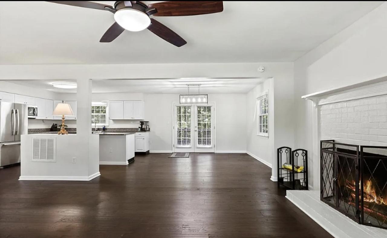 Profile photo 6 of 11