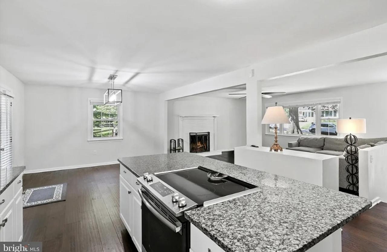 Profile photo 4 of 11