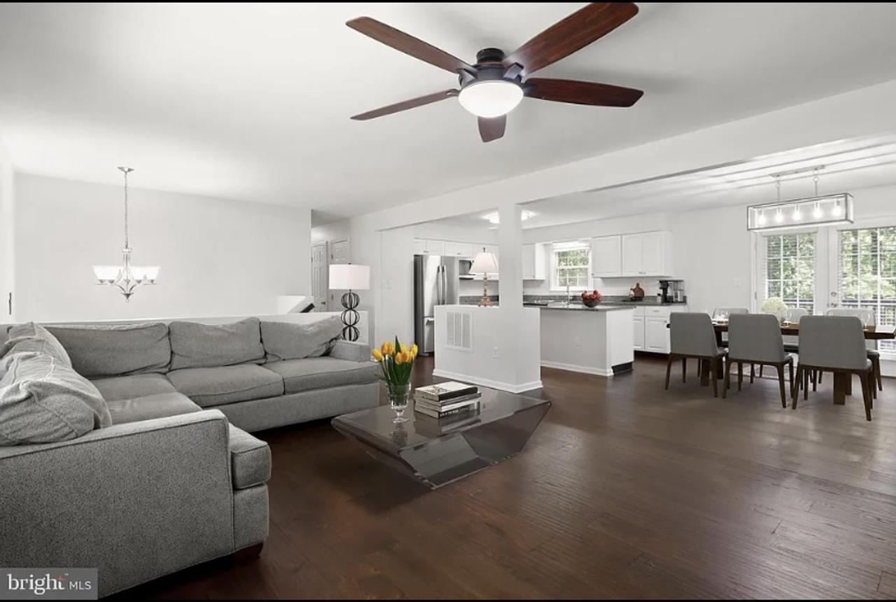 Profile photo 8 of 11