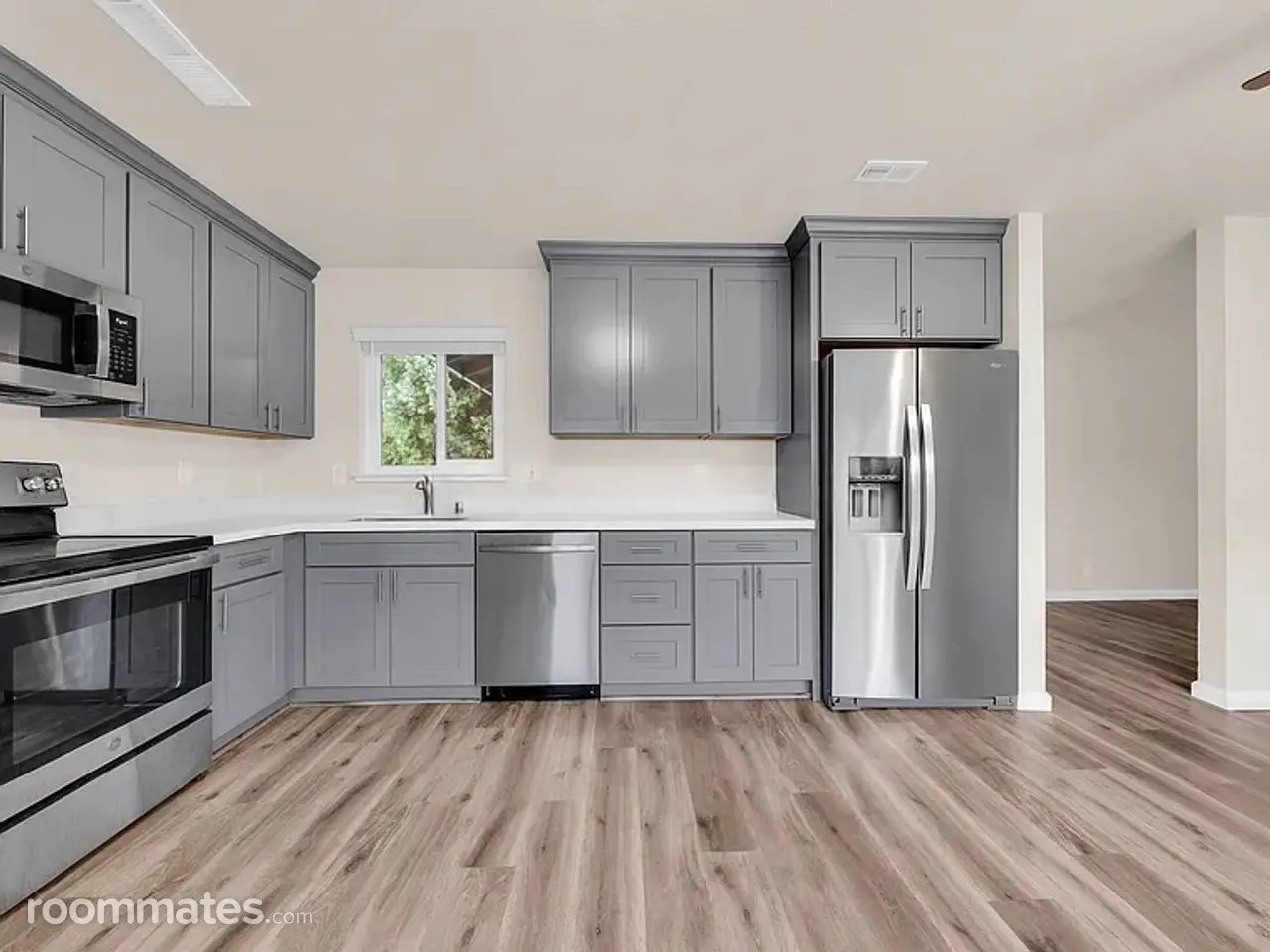 Profile photo 5 of 11