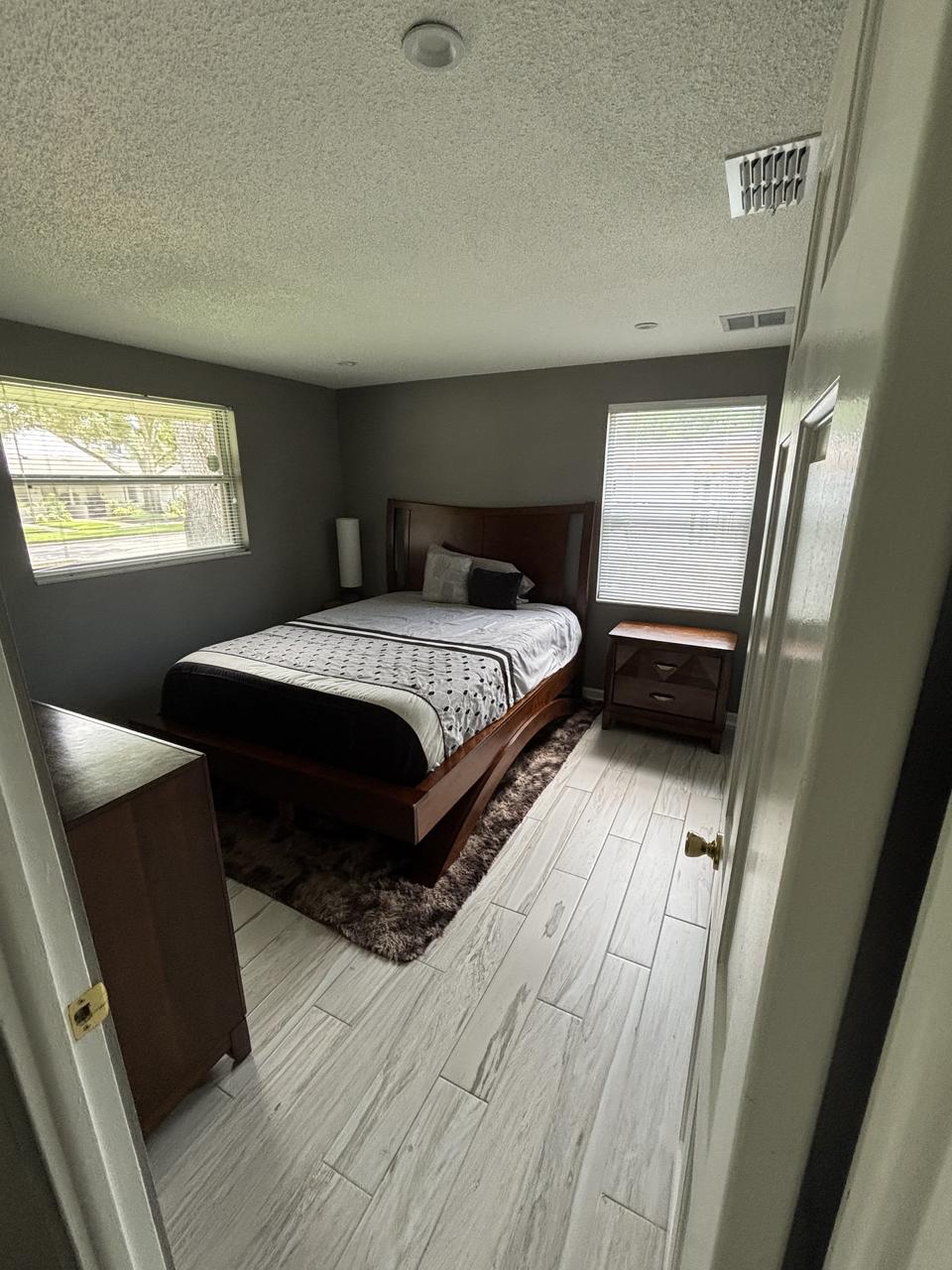 Profile photo 6 of 8