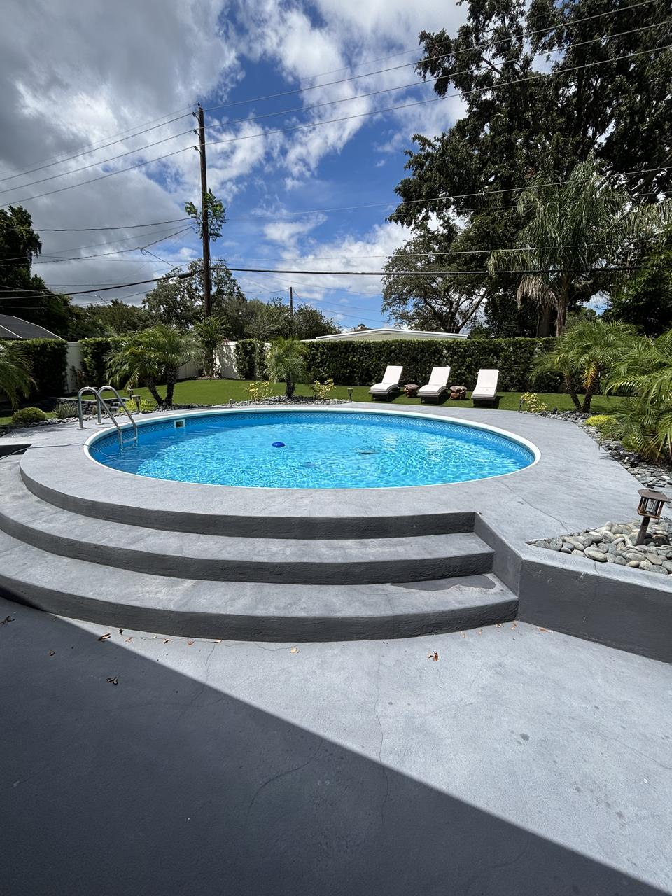 Profile photo 3 of 8