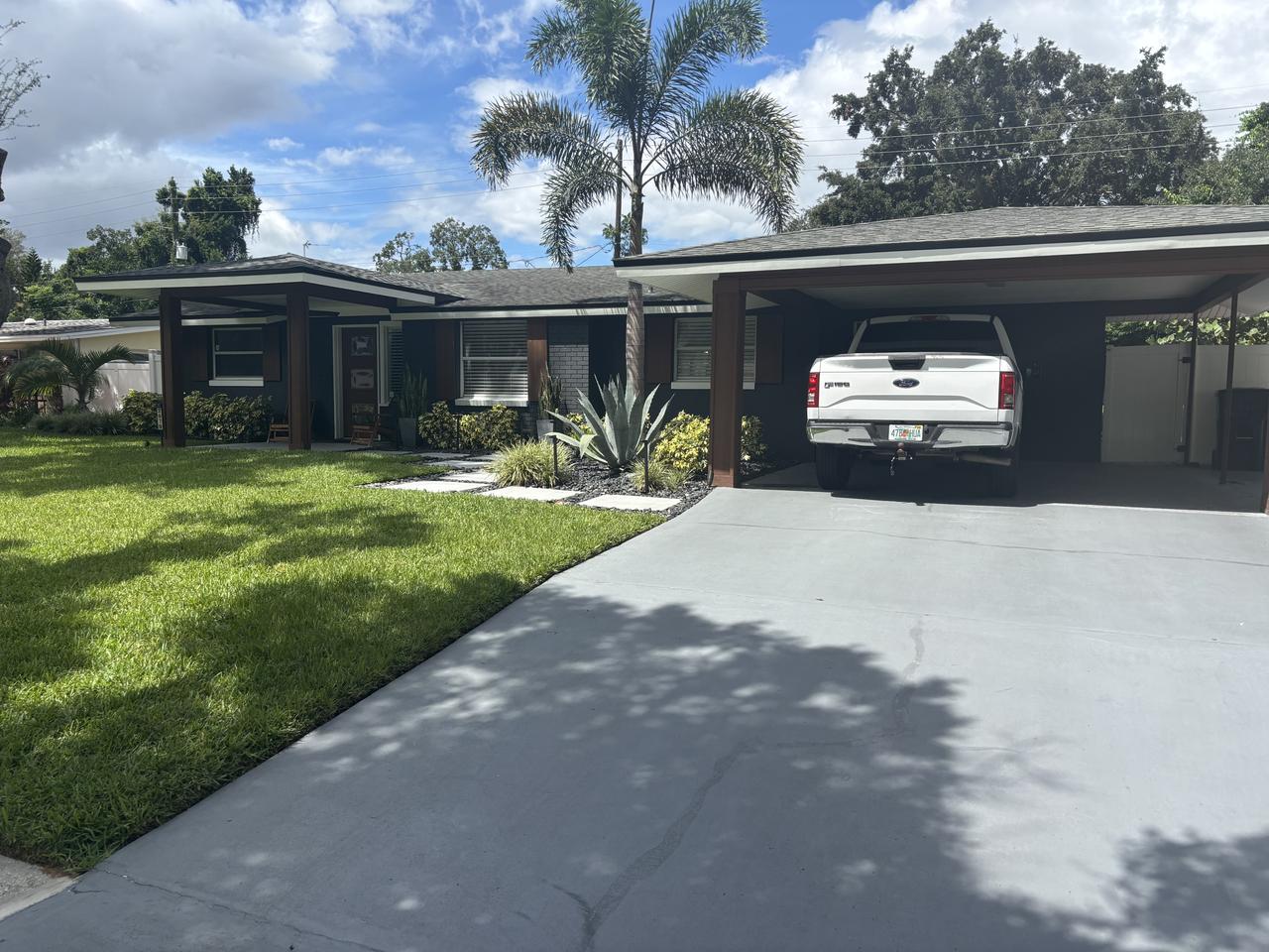 Profile photo 1 of 8