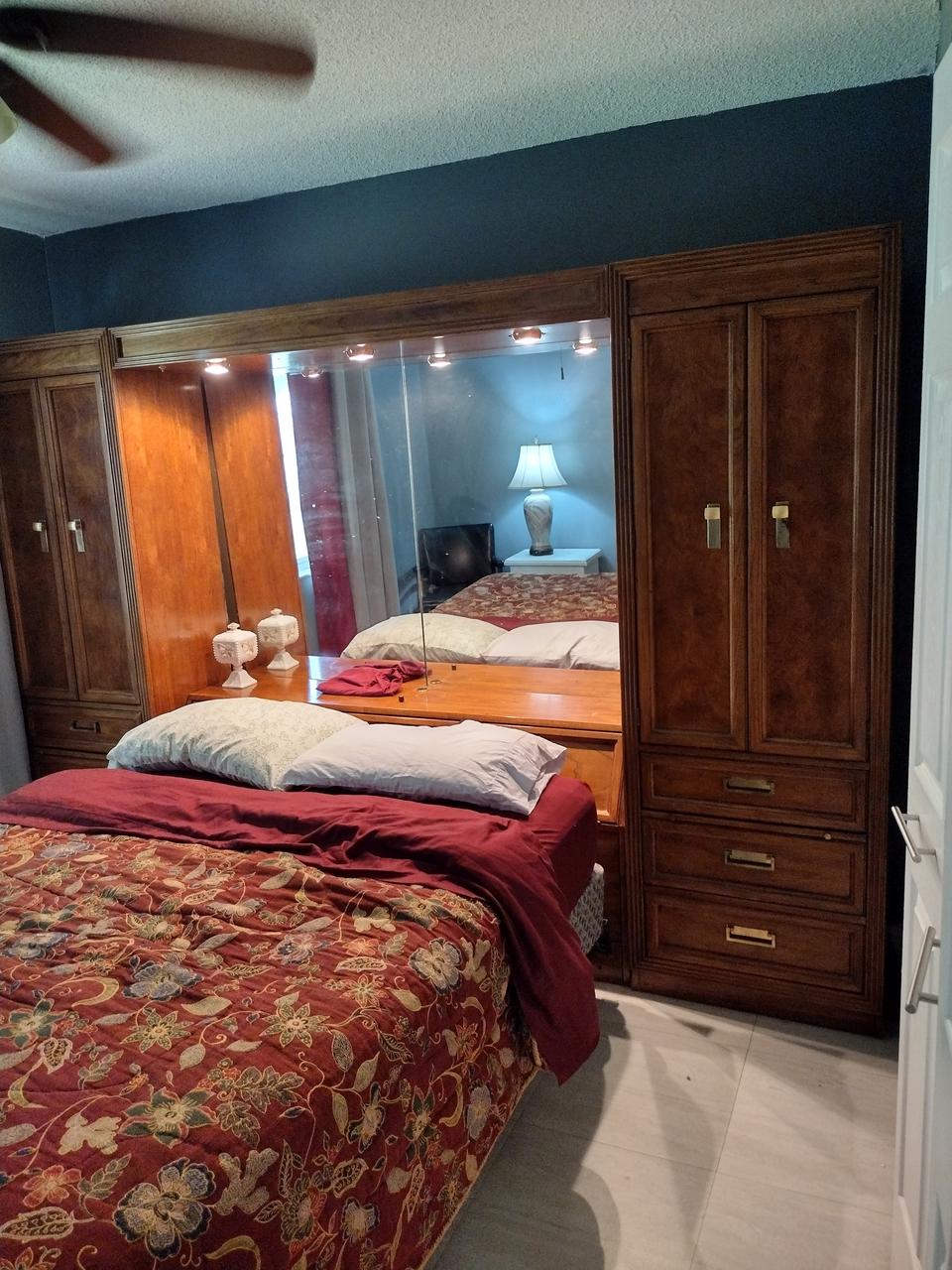 Profile photo 4 of 10