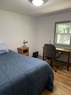 Room for rent in South Bend, IN $800, house
