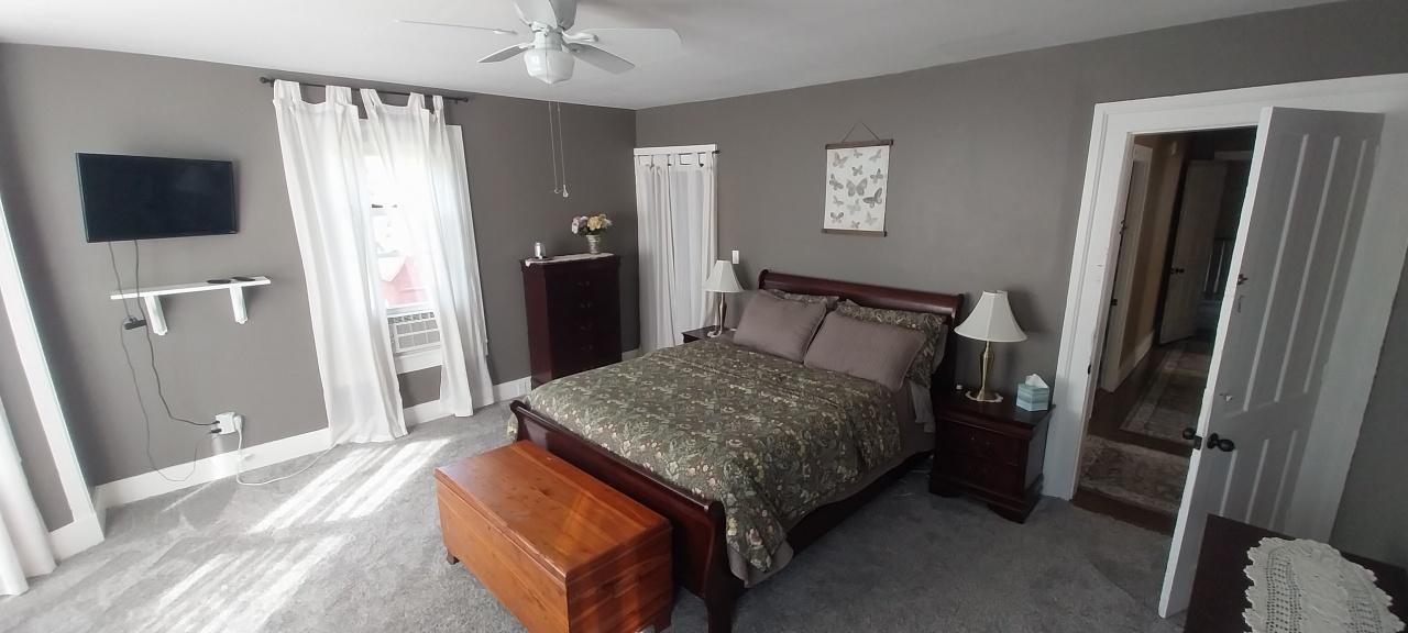 Profile photo 2 of 6