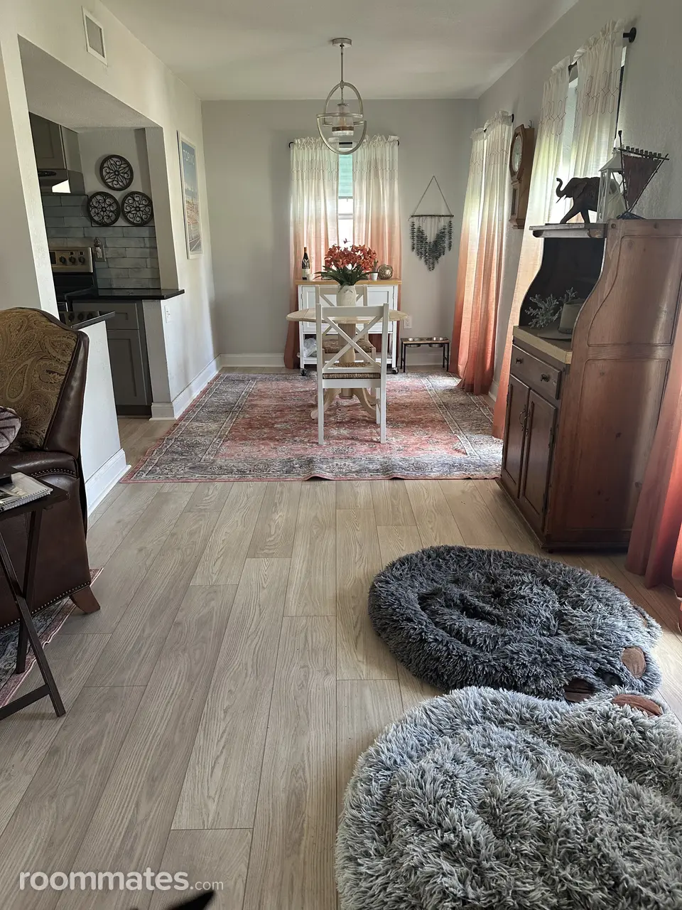 Profile photo 3 of 8