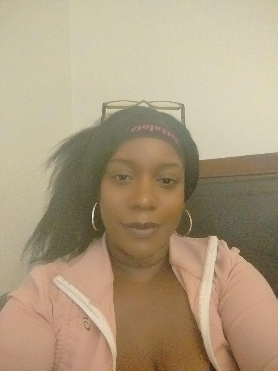 Profile photo 12 of 12