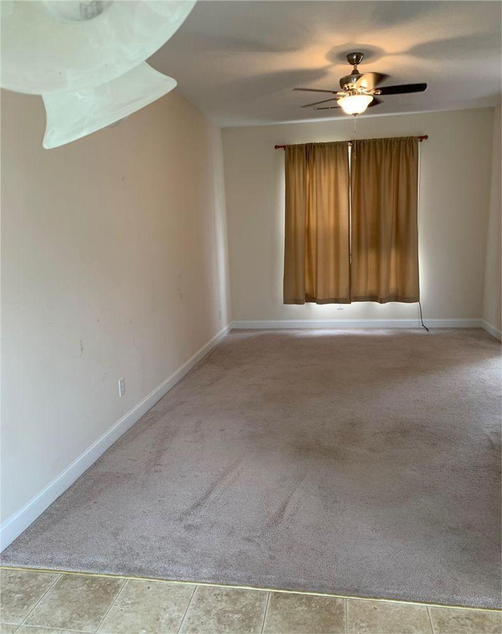 Profile photo 9 of 12