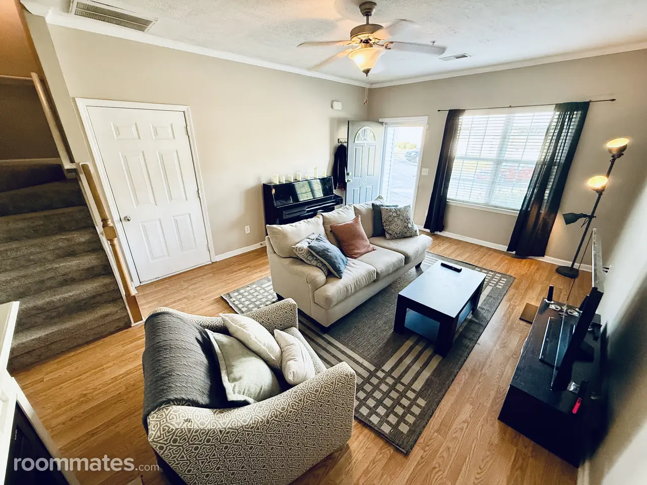 Profile photo 7 of 9