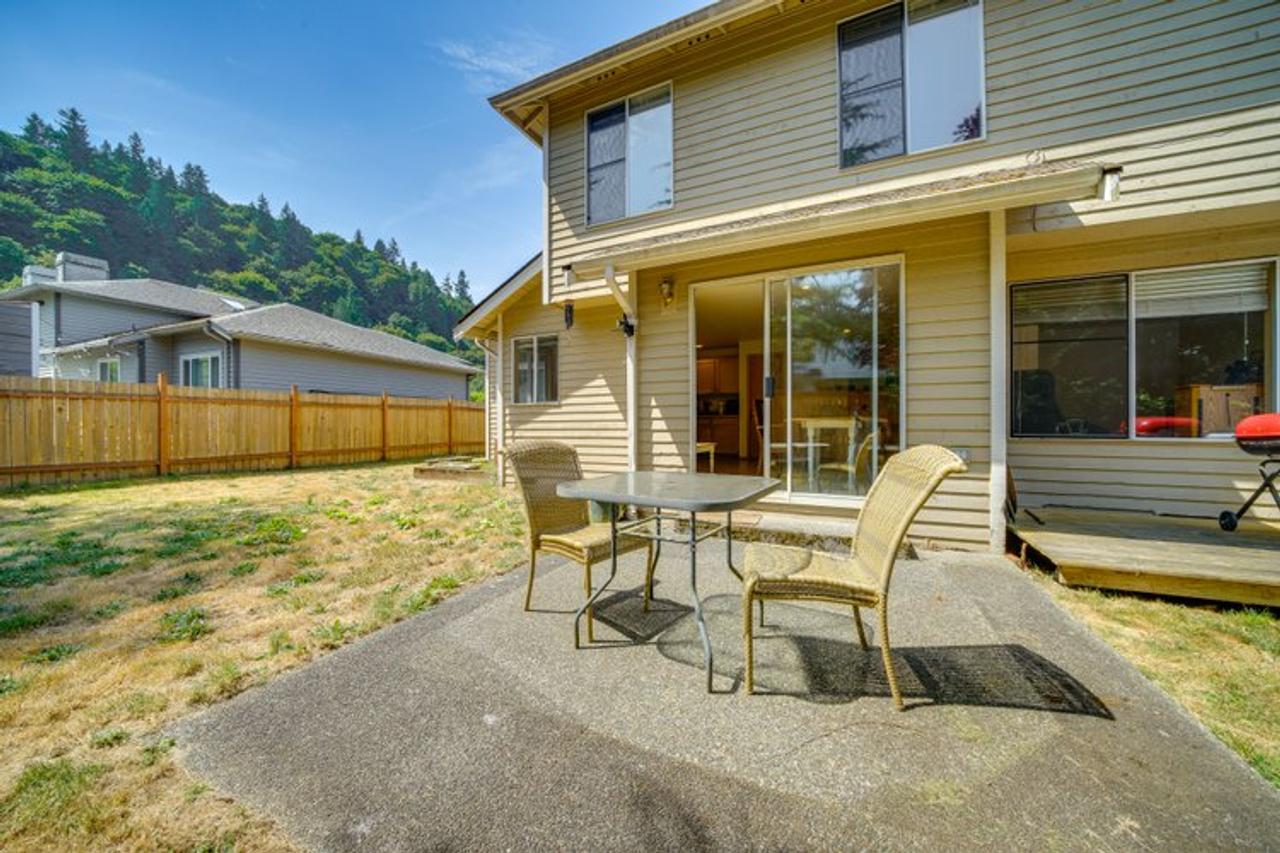 Profile photo 8 of 11