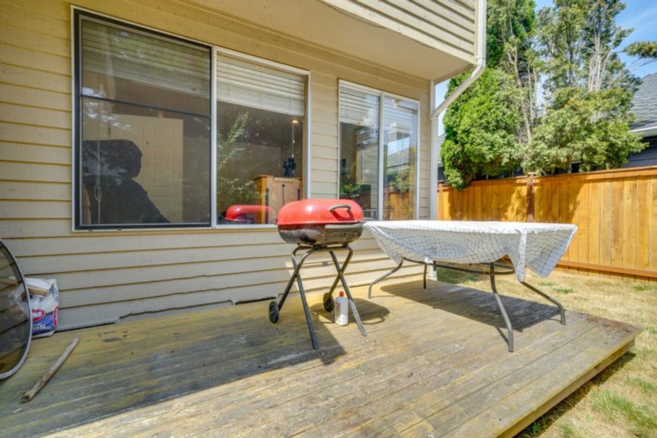 Profile photo 7 of 11