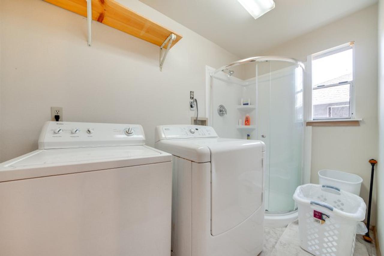 Profile photo 1 of 11