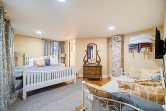 Room for rent in New Hampton, NY $1300, house