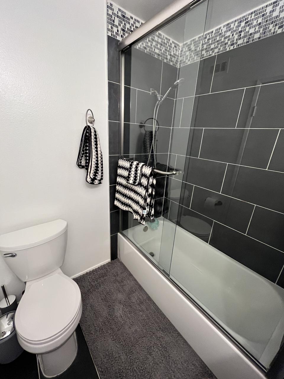 Profile photo 2 of 15