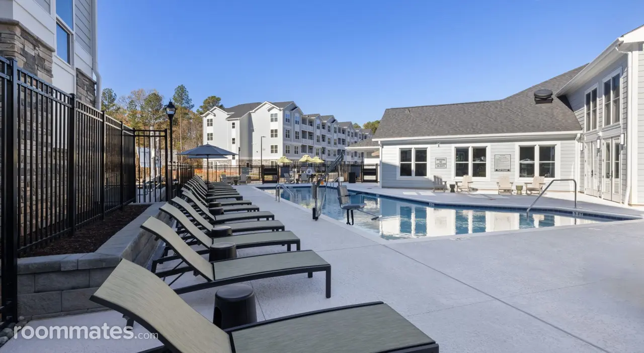 Profile photo 1 of 11