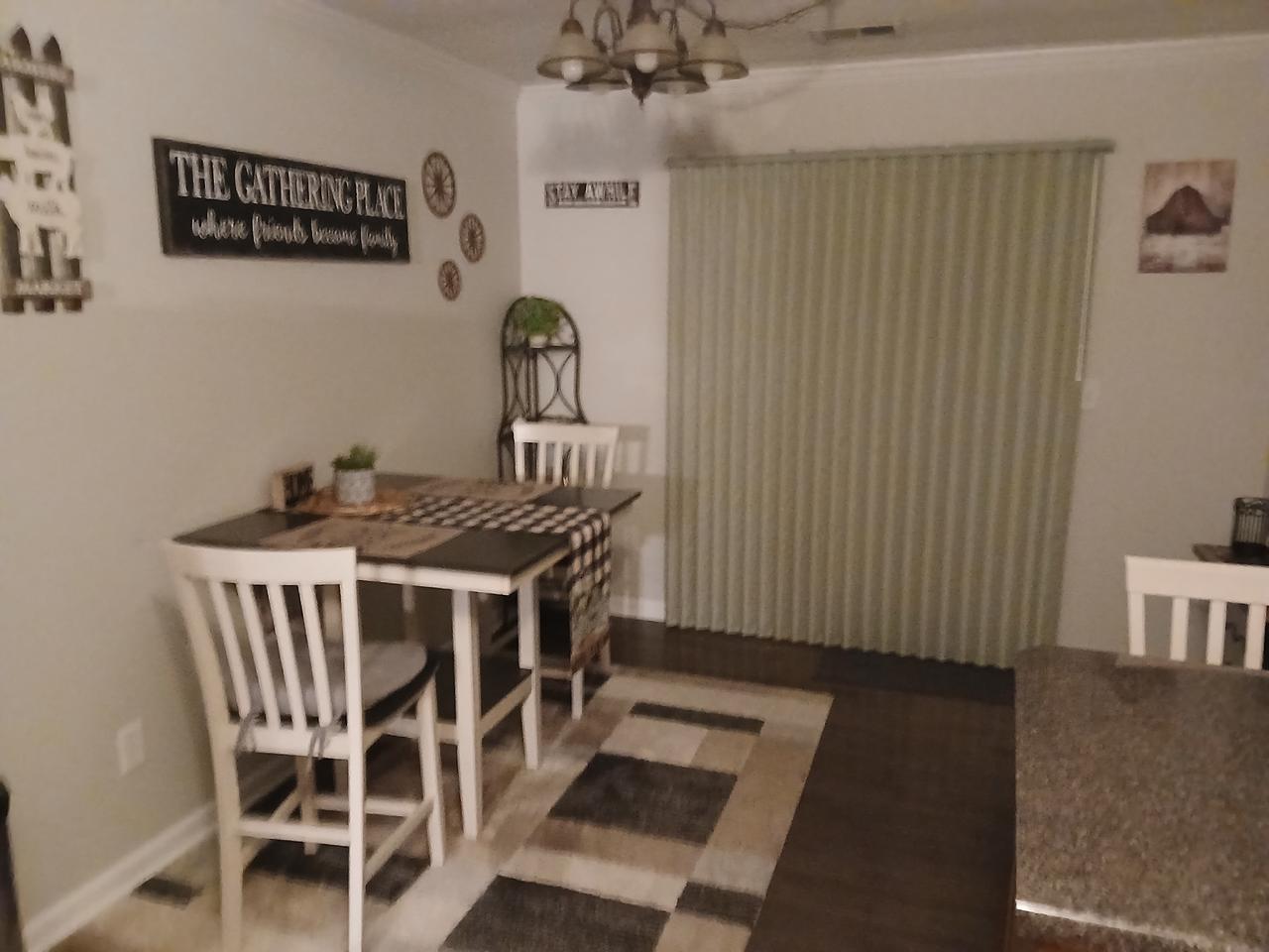 Profile photo 7 of 9