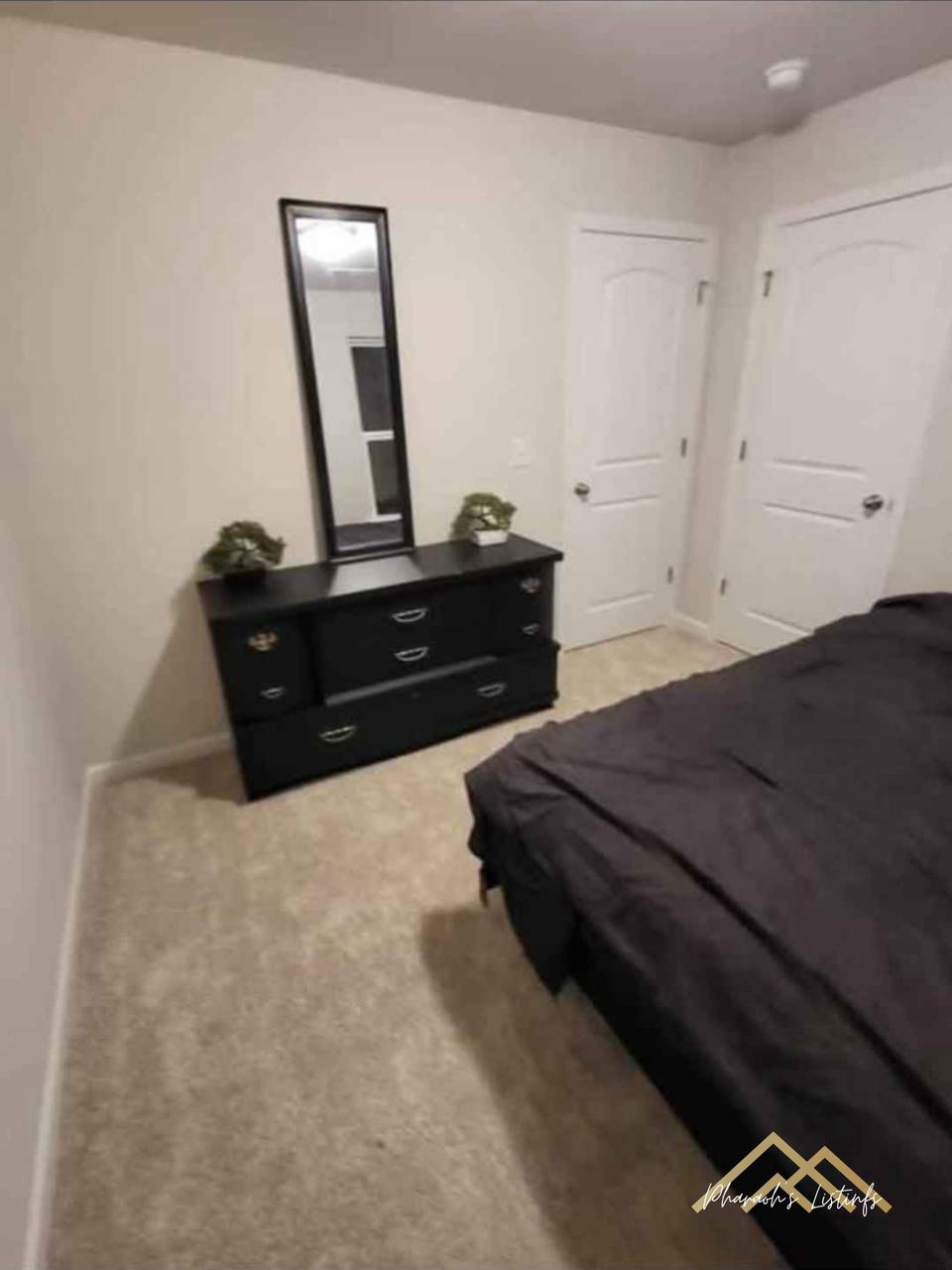 Profile photo 4 of 7