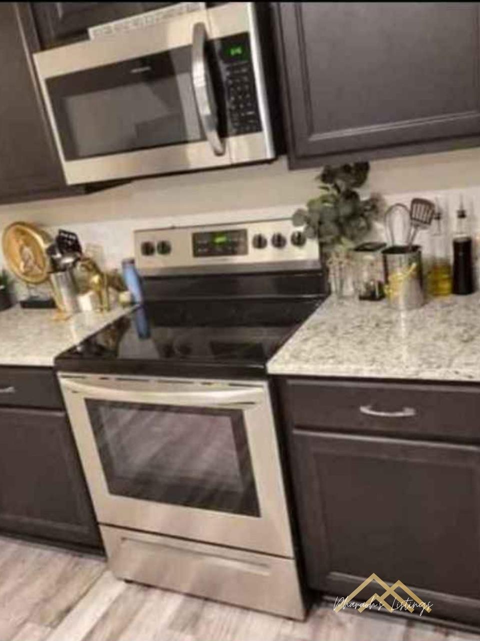 Profile photo 2 of 7