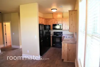 Room for rent in Corvallis, OR $710, townhouse