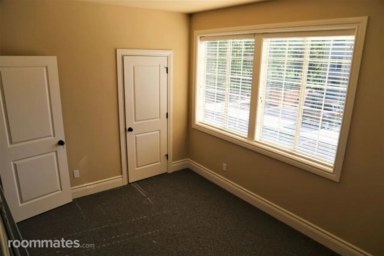 Profile photo 1 of 12